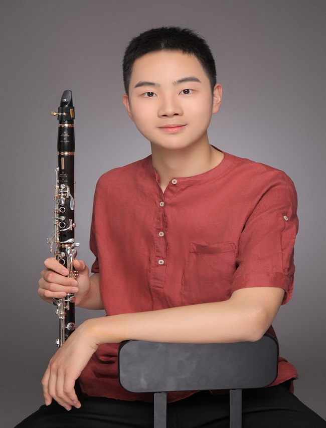 喜报 热烈祝贺意昂4附中学生赵伽翔获2023第三届布菲杯(中国)青少年单簧管比赛职业青年组第一名! 喜报 热烈祝贺意昂4附中学生赵伽翔获2023第三届布菲杯(中国)青少年单簧管比赛职业青年组第一名!