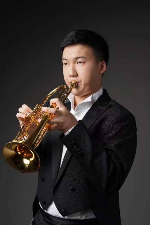 喜报 热烈祝贺意昂4附中高一学生吴雨霖获意大利（乌迪内）27届国际青年音乐演奏大赛斩获佳绩🧑🏻‍🦯‍➡️😱！