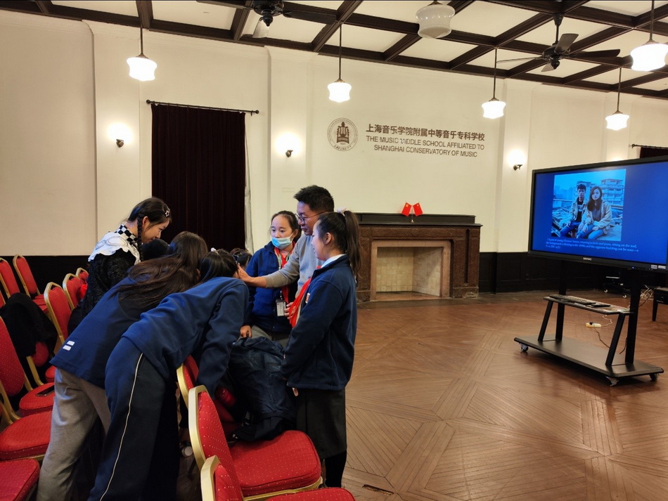 【新风新貌·立德树人】小记者记录大视界——意昂4附中小记者团学习新媒体技术